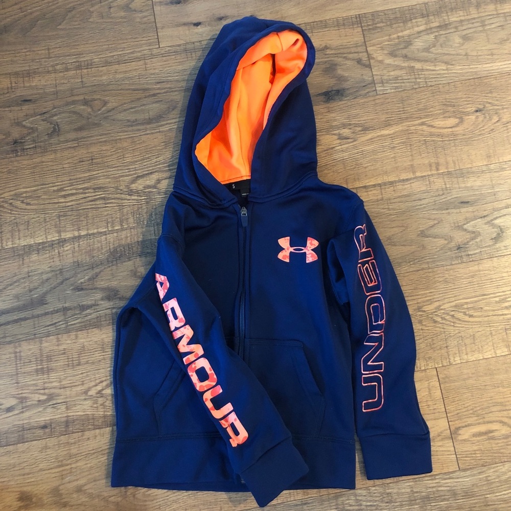 Boys Under Armor Sweatshirt size 5